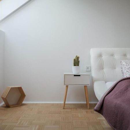 Dot 3 Bdr Apartment With Tyn Cathedral View & Ac Praga Exterior foto